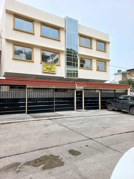 Villa 35, por estrenar, descuento 10% por fn de año, departamentos 2 y 3 dormitorios, garaje, portero eléctrico, acabados de primera, con la mejor vista de Guayaquil, junto a U. Católica. Teléfono: 099-7130491 sin intermediarios.